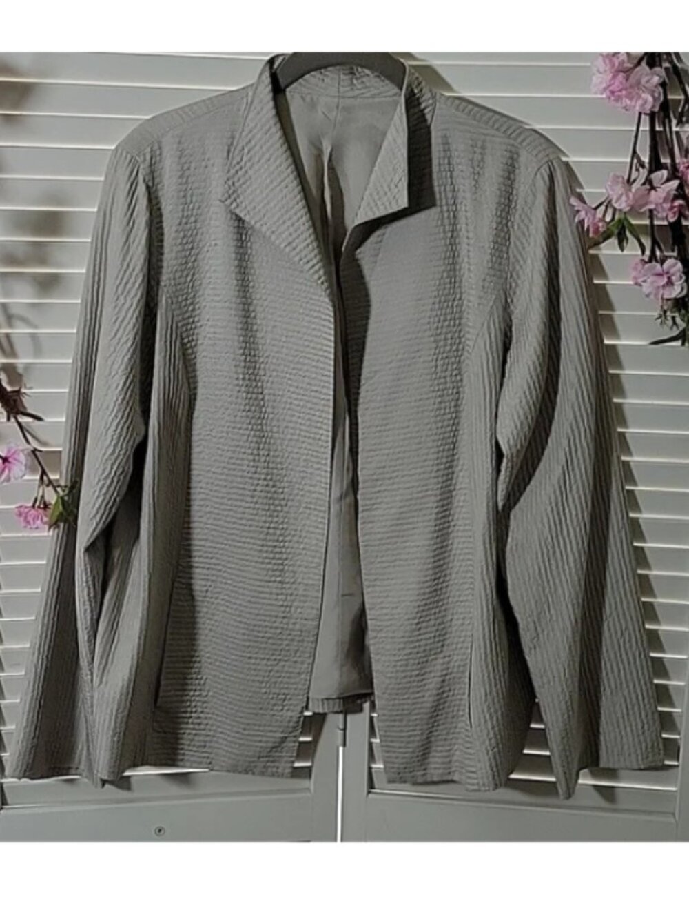Eileen Fisher Women's Beige Silk Open Front Long Sleeve Jacket, Size 10